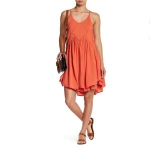 Women’s Romeo + Juliet Couture Orange Dress Size Small!